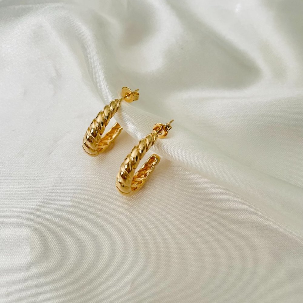 Mini Croissant Hoops, Tiny Hoop Earrings, Croissant Hoop Earrings, Gold …